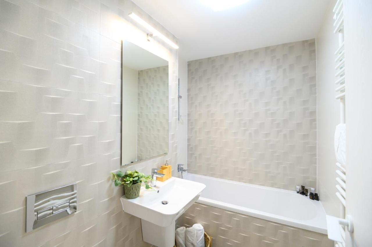 North Twin Apartment Bucharest Luaran gambar